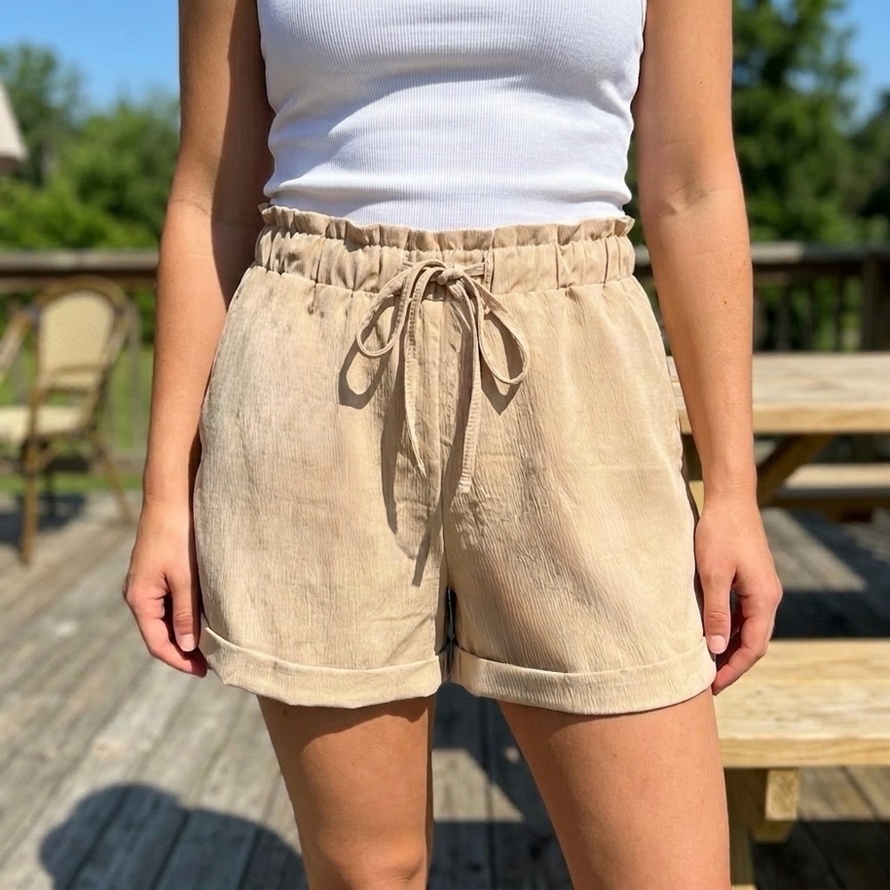 Boho Tan High Waist Paperbag Shorts Smocked Casual Plus Size 1XL Drawstring EUC